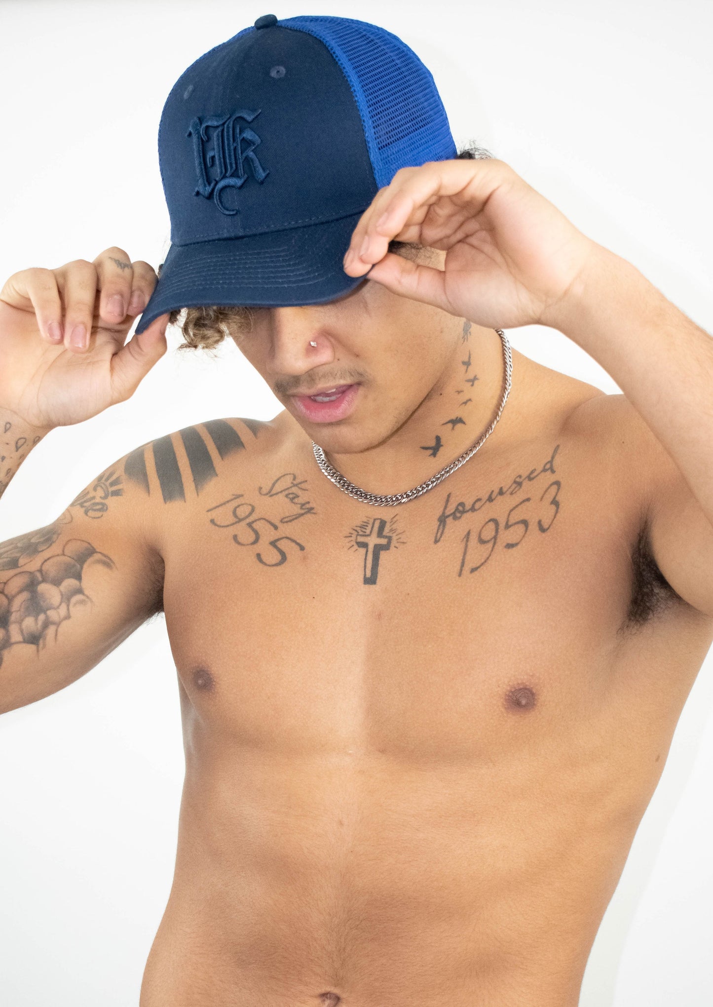 1K Retro Trucker Caps - Midnight Black & Deep Navy