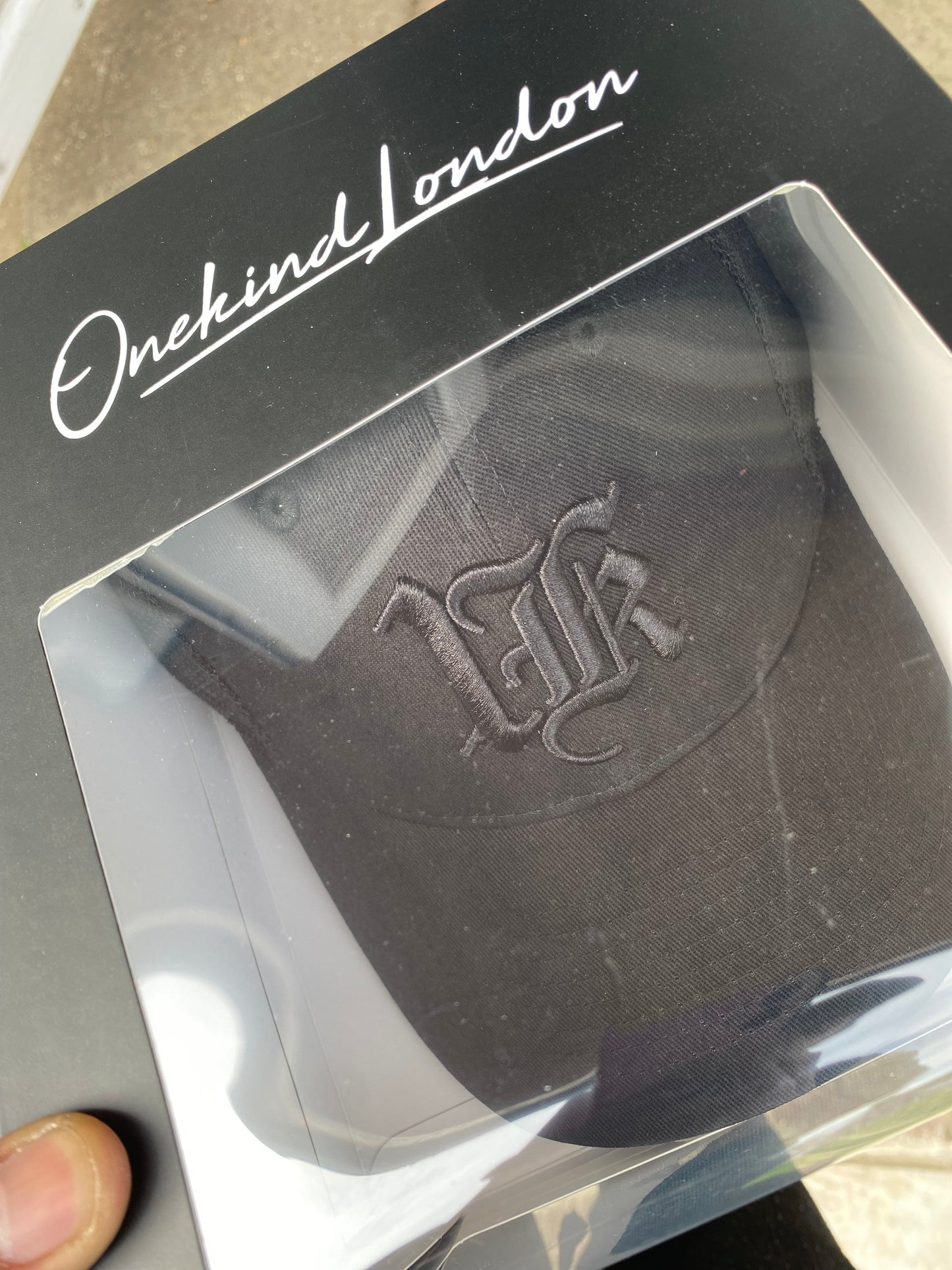 1K Retro Trucker Caps - Midnight Black & Deep Navy